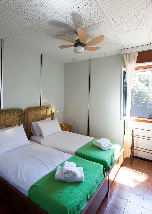 The Boucamviglia Beach House Saronida ภายนอก รูปภาพ